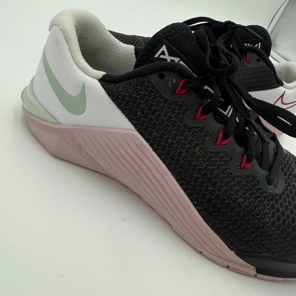 Nike Metcon 5 Noble Red Lace Up Training Tennis Shoes Sneakers 8 Athletic Sporty